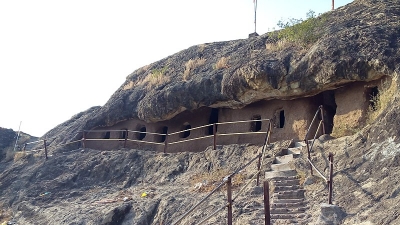 Kadia Dungar Caves