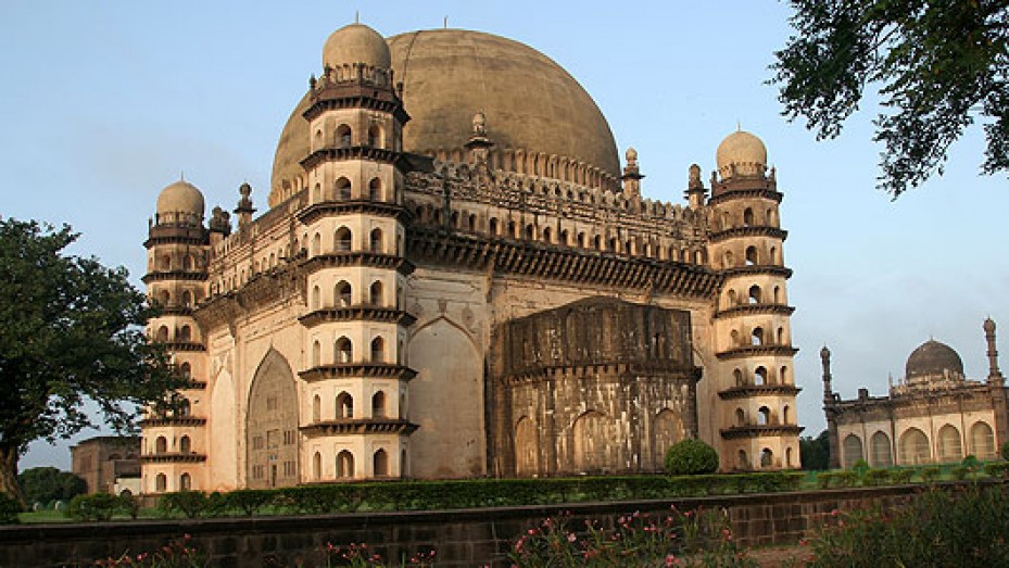 Places to Visit in Bijapur Tourist Places in Bijapur, Bijapur Tourism