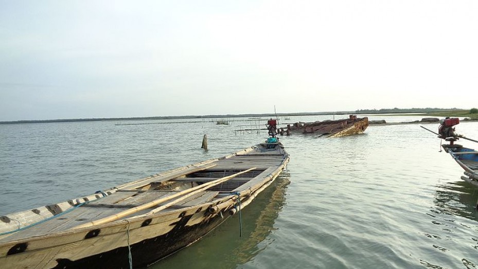 Chilka Photos, Pictures of Famous Tourist Places and Attractions