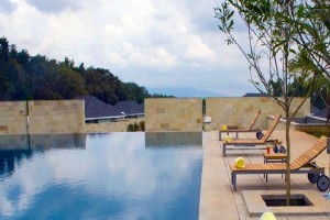 Pool View 2 Pool View 2