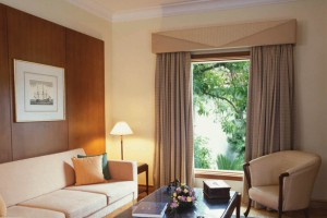 Suite living room