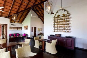 Club-House (1) Club-House (1)