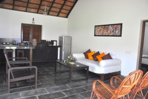 Cottage-living-room-3 Cottage-living-room-3