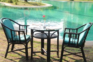 Dining by Poolside