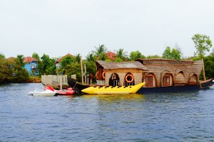 House boats House boats