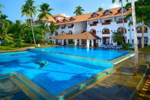 Exterior shot with pool Exterior shot with pool