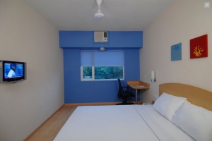 Spacious bedroom Spacious bedroom