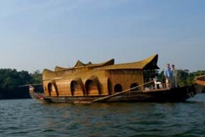 House Boat House Boat