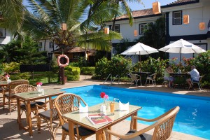 Pool Side Dining Pool Side Dining