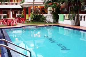 Spacious Pool Spacious Pool