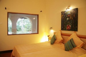 Deluxe Room with Double Balcony & Private Garden_3