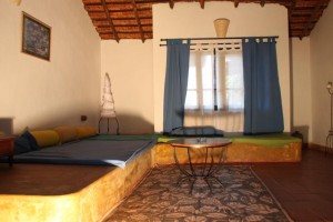 2 Bedroom Cottage Suite:Living Room