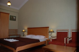 Well furnished rooms