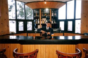 Bar Bar