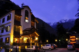 Hotel by night Hotel by night