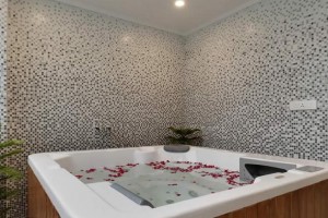 Jacuzzi