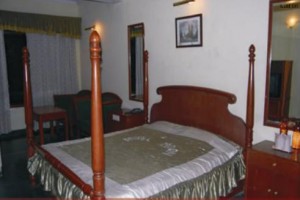 Four-poster bed Four-poster bed