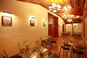 Dining Dining