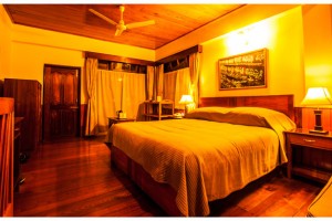 Junor Suite Room
