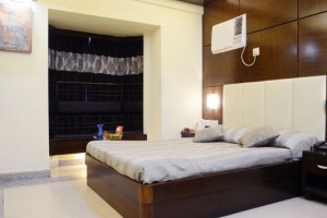 Standard Deluxe Queen Room