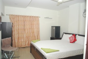 Well-Furnished Room