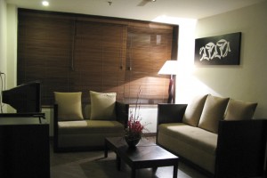 Well-furnished Room Well-furnished Room