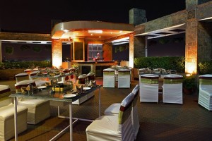 Rooftop Dining Rooftop Dining