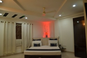 Well-furnished Room Well-furnished Room