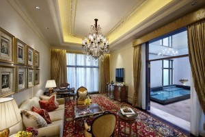 Grand Suite with Pool