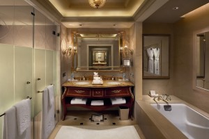 Royal Premier Room Bathroom