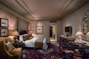 Well-furnished Room