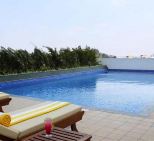 Swimming-pool Swimming-pool