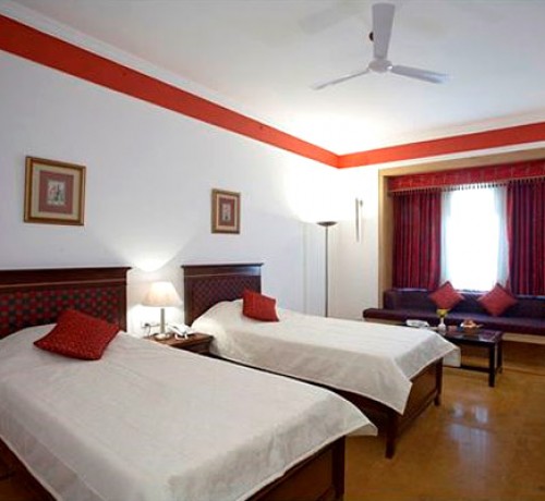 Twin bedded royal room