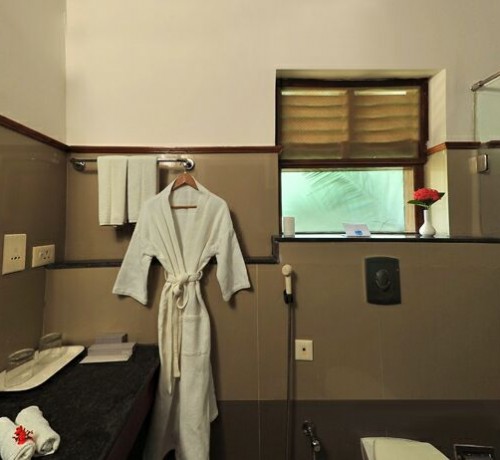 Bathroom Estuary Garden View