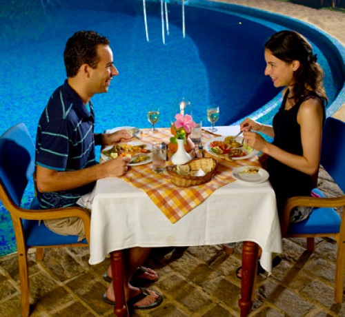 Poolside dining