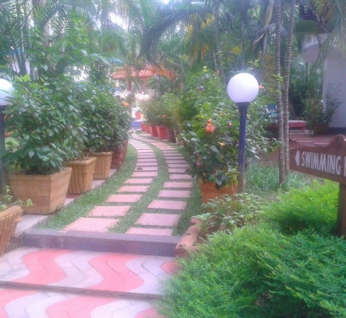 Way to Swimming pool