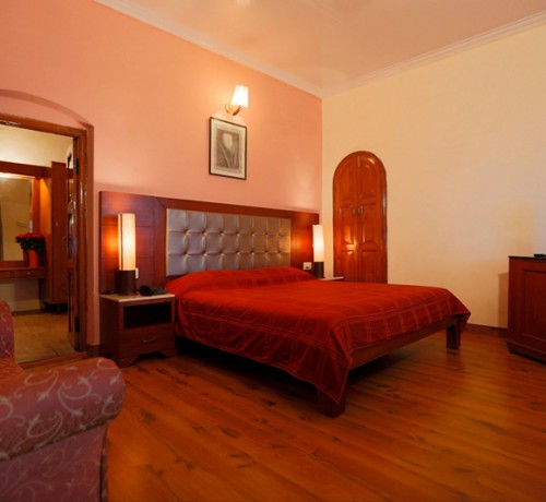 Garden Deluxe Bedroom