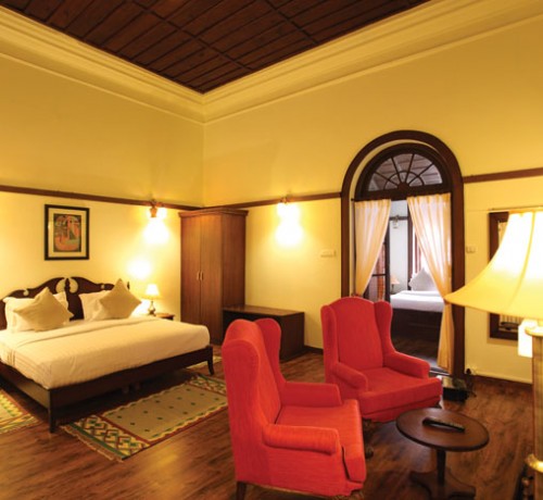 Lohn Lang Colonial Suite