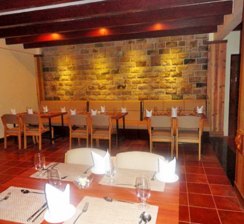 Yellow Table Restaurant