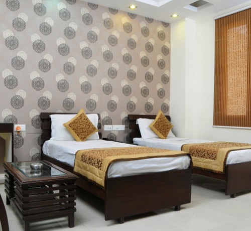 Twin Bedroom