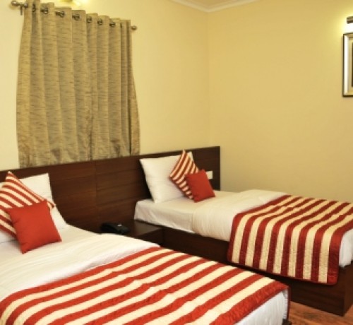 Twin Bedroom