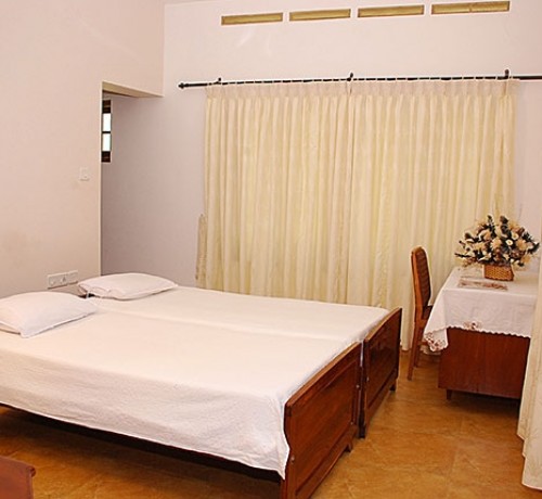 Guest Room Guest Room