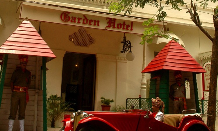 Garden Hotel