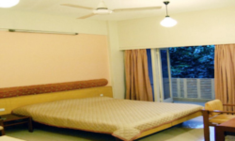 Hotel Raviraj Hotel Raviraj