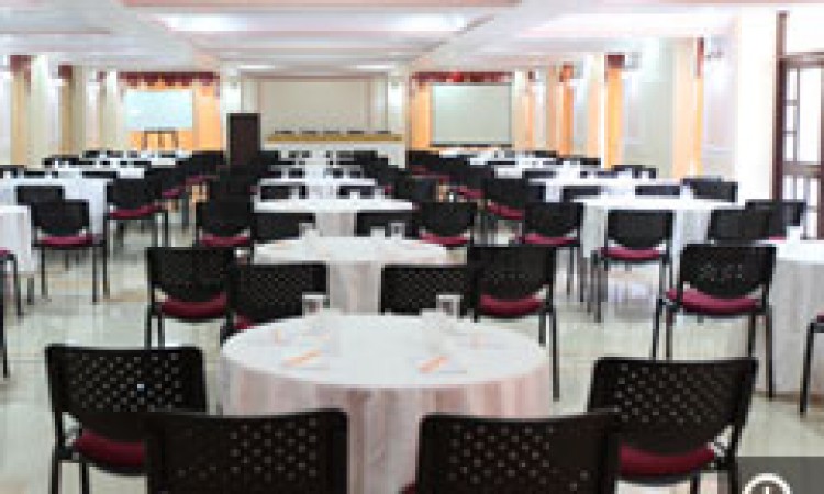 Usha Ascot