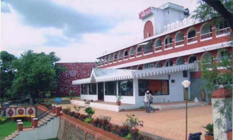 Hotel Hilltop