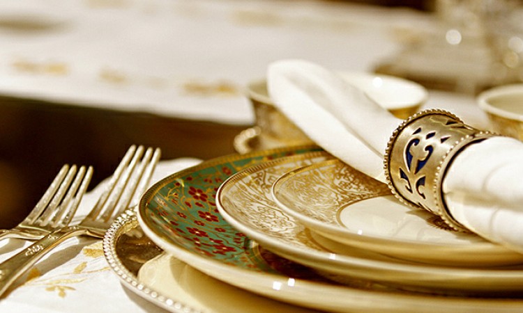 Elegant crockery at the restaurant Elegant crockery at the restaurant