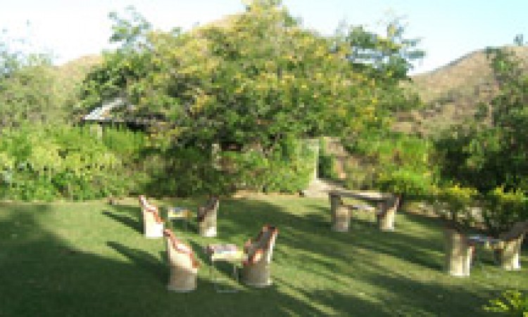 Shivika Lake Hotel