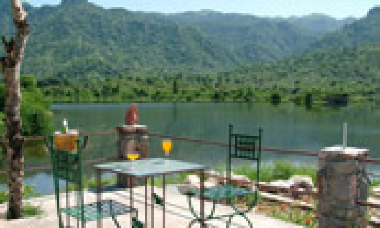 Shivika Lake Hotel