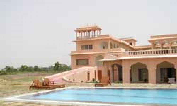 Hotel Dev Villas